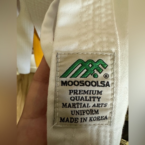 High-Quality Hapkido Martial Arts Uniform with Belts – Fits Size Small - Picture 6 of 6